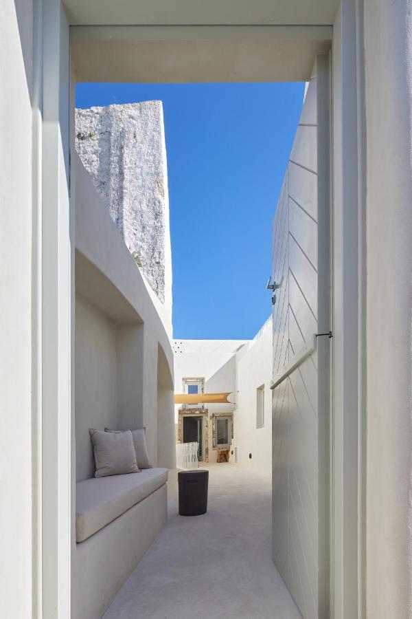 Thiro Exclusive With Private Jacuzzi * Pyrgos Kallistis