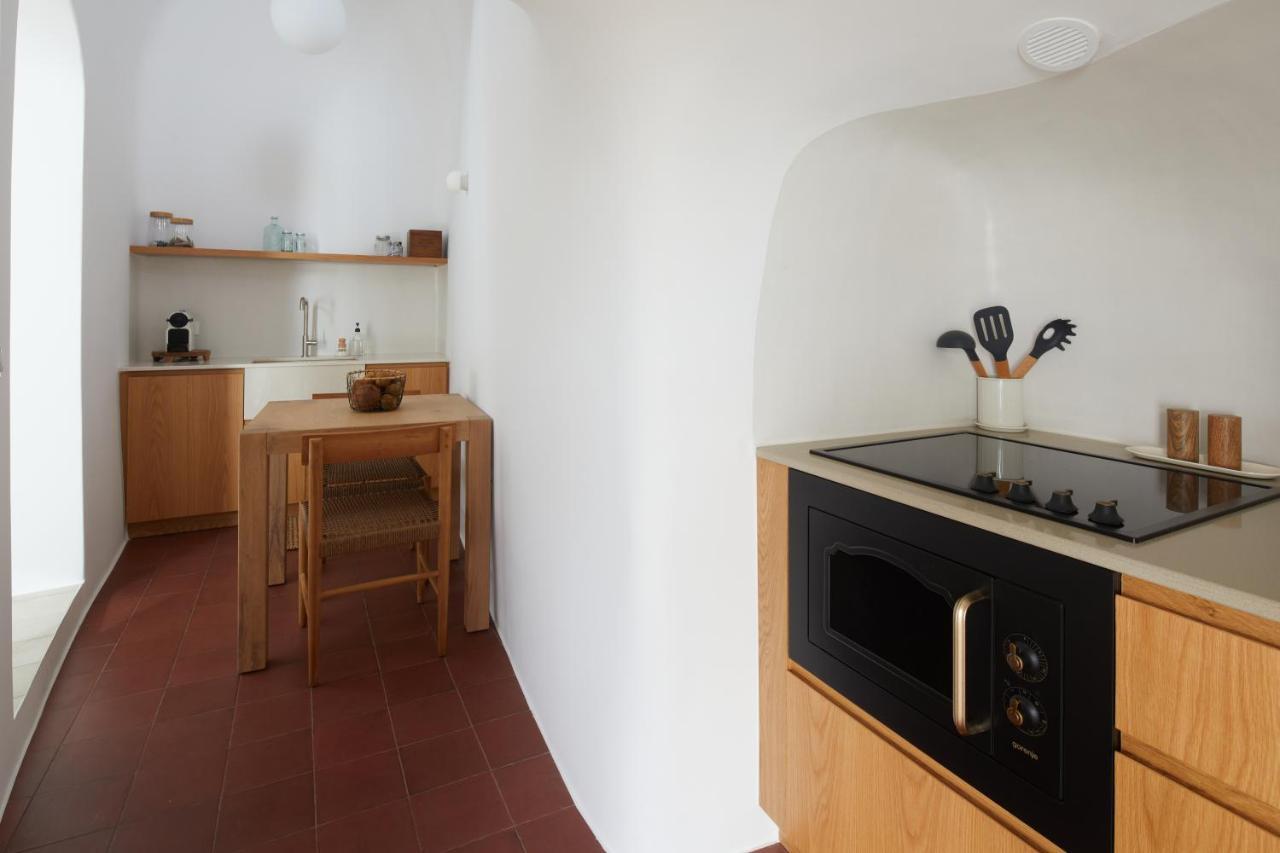 Thiro Exclusive With Private Jacuzzi Apartment